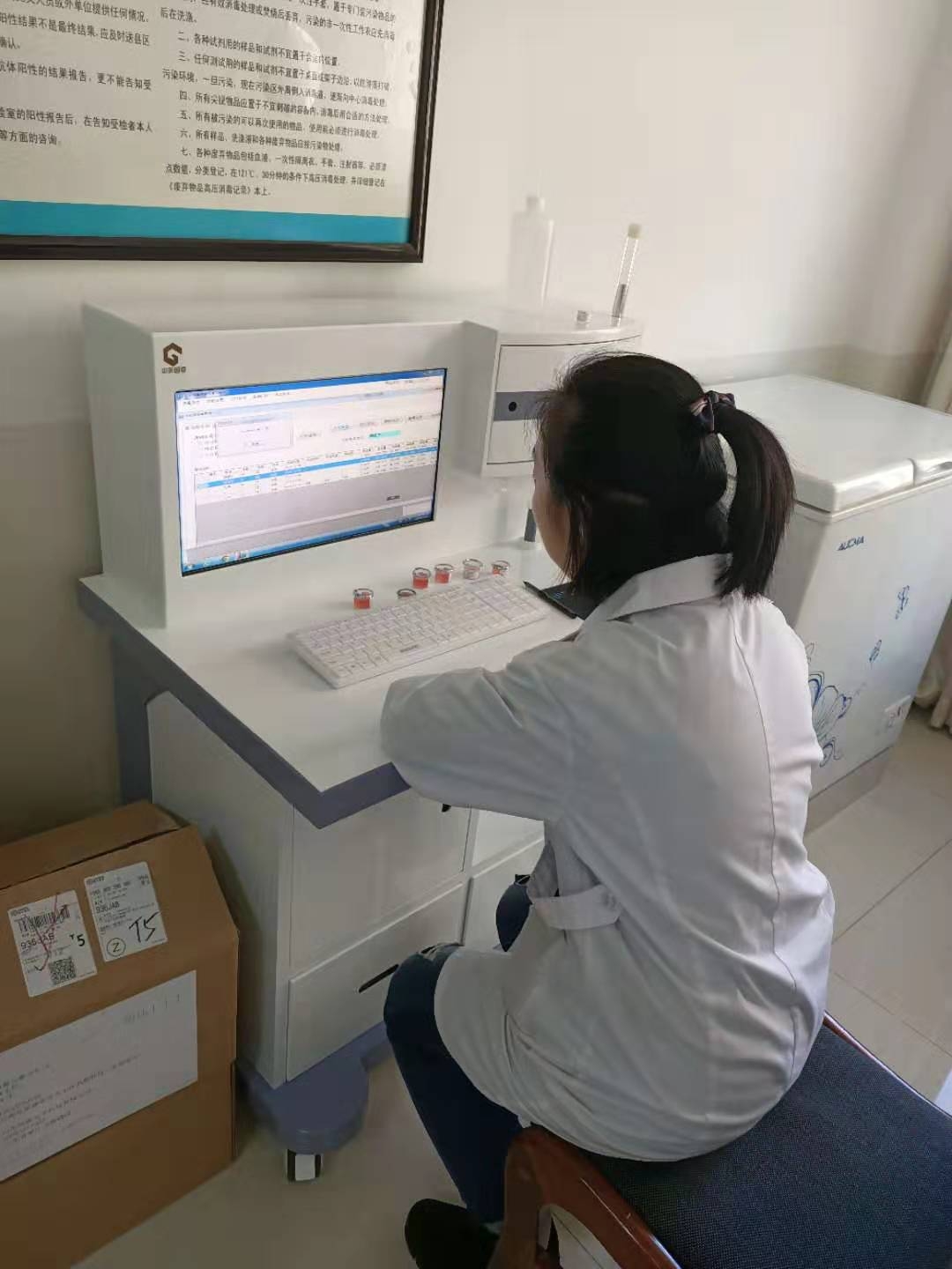 微量元素检查仪器针对孩子查微量元素挂哪个科？